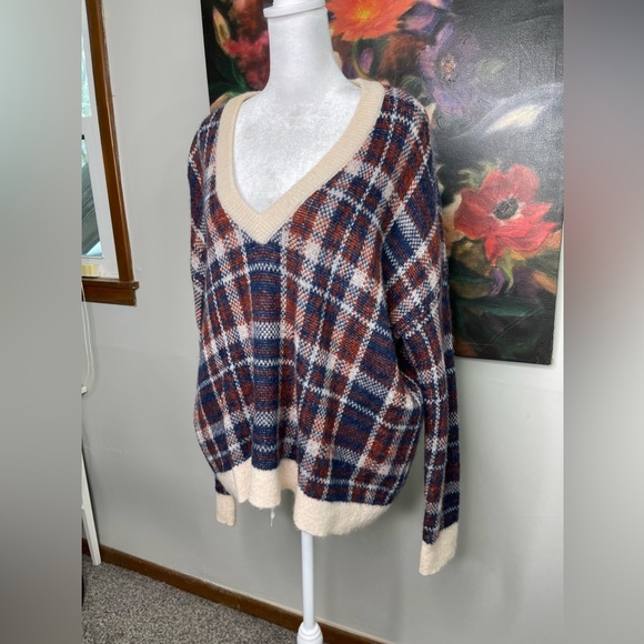 Banana Republic Red Plaid Alpaca Wool Fuzzy V neck Oversized Sweater Sz M Preppy - Picture 2 of 8